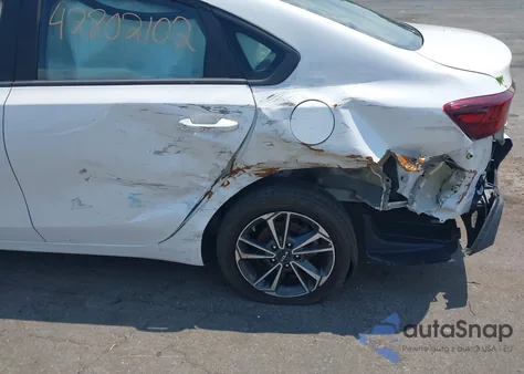 2023 Kia Forte Lxs из США, поврежденный, VIN 3KPF24AD6PE645816